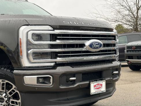 Used 2024 Ford F350 Limited w/ FX4 Off-Road Package image 3
