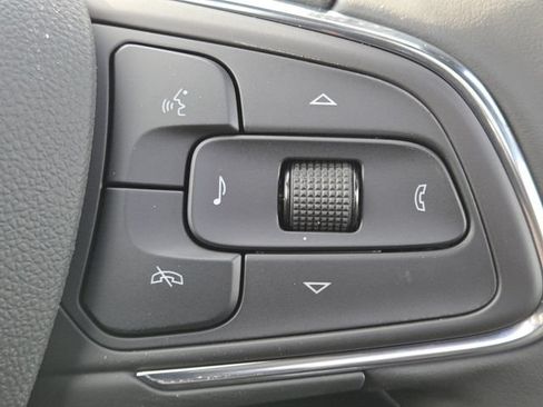 Used 2026 Buick Envista Sport Touring w/ Convenience I Package FWD image 13