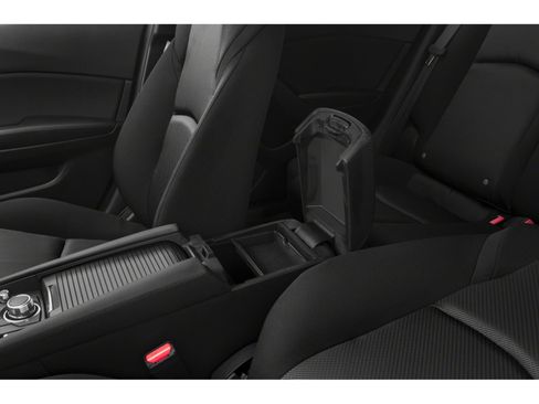 Used 2018 MAZDA MAZDA3 Sport image 12
