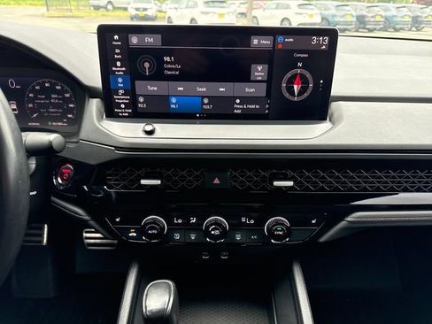 Used 2023 Honda Accord Sport image 25