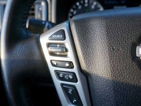 Used 2024 Nissan Titan SV w/ SV Convenience Package AWD/4WD image 23