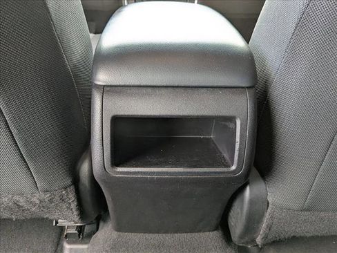 Used 2015 Toyota Camry LE image 17