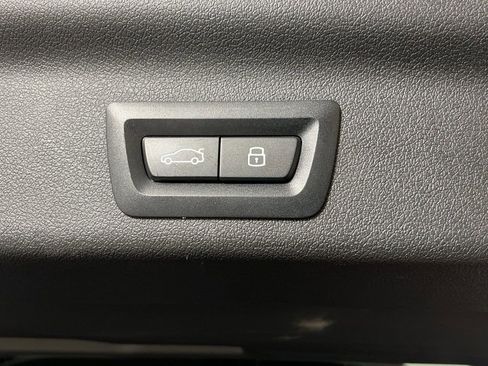 Certified 2025 BMW X1 xDrive28i w/ Convenience Package image 24