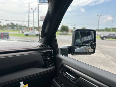 Used 2025 GMC Sierra 2500 AT4 AWD/4WD image 37