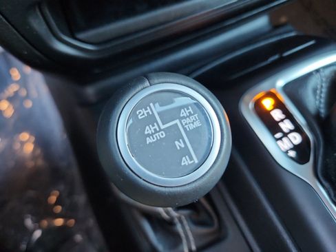 Used 2019 Jeep Wrangler Moab w/ Quick Order Package 24M Moab image 35