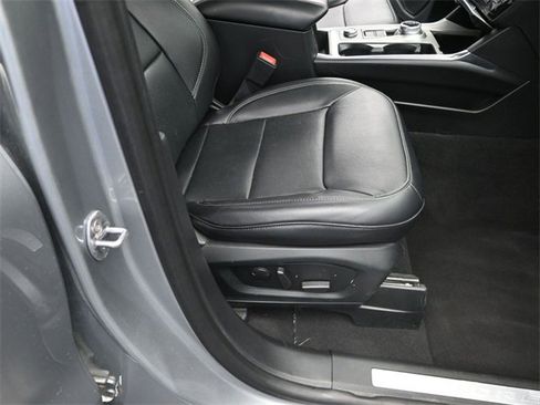 Used 2023 Ford Explorer Limited image 37