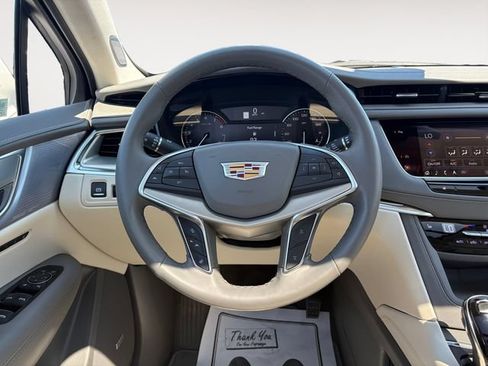 Used 2024 Cadillac XT5 Premium Luxury AWD/4WD image 12
