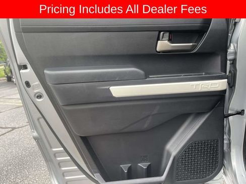 Used 2024 Toyota Tacoma TRD Off-Road AWD/4WD image 15