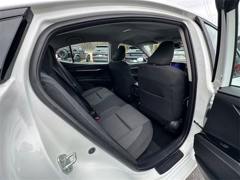 Used 2025 Toyota Camry LE image 17