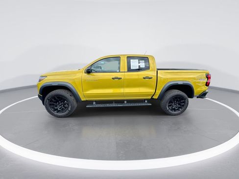 Used 2023 Chevrolet Colorado Trail Boss w/ Technology Package AWD/4WD image 5