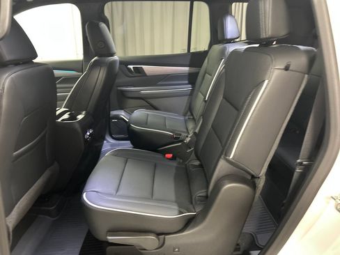 New 2026 Buick Enclave Preferred w/ Power Package AWD/4WD image 21