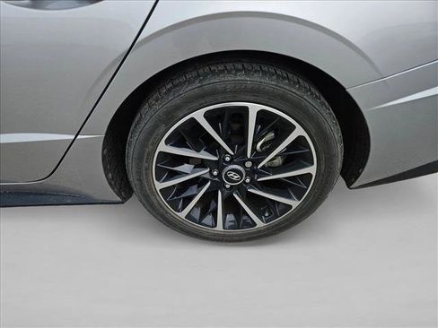 Used 2020 Hyundai Sonata SEL Plus w/ Tech Package FWD image 9