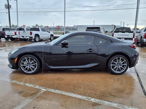 Used 2024 Subaru BRZ Premium RWD image 8