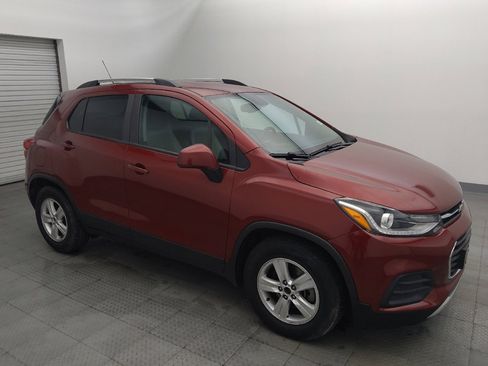 Used 2021 Chevrolet Trax LT image 11