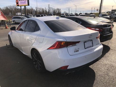 Used 2019 Lexus IS 300 F Sport image 4
