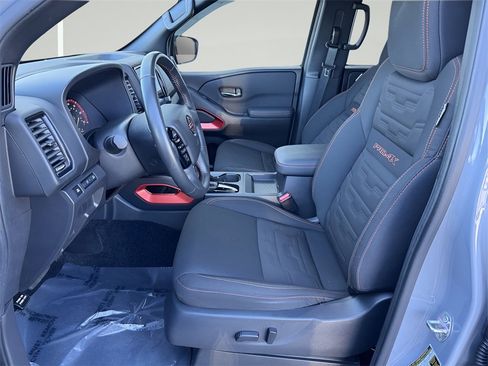 Used 2024 Nissan Frontier PRO-4X w/ Off-Road Protection Package image 10