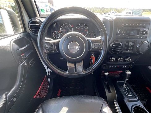 Used 2018 Jeep Wrangler Unlimited Rubicon image 5