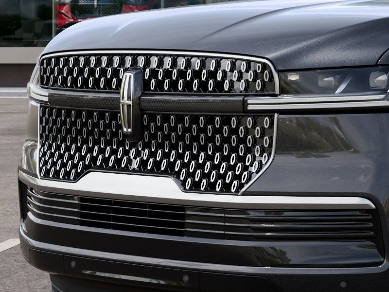 New 2027 Lincoln Navigator Premiere RWD image 17