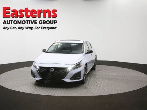 Used 2025 Nissan Altima 2.5 SR w/ SR Premium Package FWD image 54