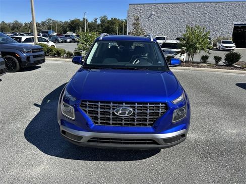 New 2025 Hyundai Venue SEL image 8