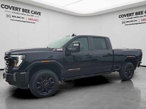 Used 2024 GMC Sierra 3500 AT4 w/ AT4 Premium Plus Package image 4