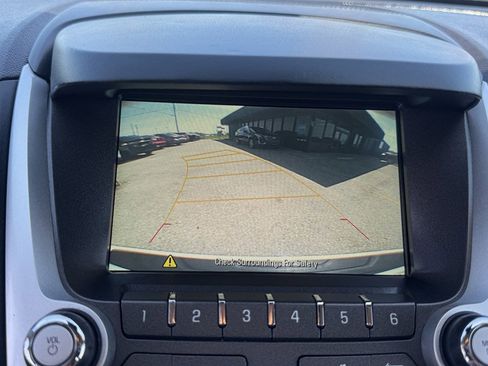 Used 2017 Chevrolet Equinox LS FWD image 20