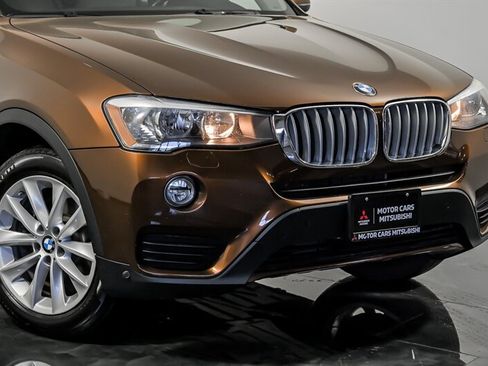 Used 2017 BMW X3 xDrive28i AWD/4WD image 2
