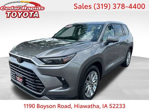 Certified 2025 Toyota Grand Highlander AWD image 1