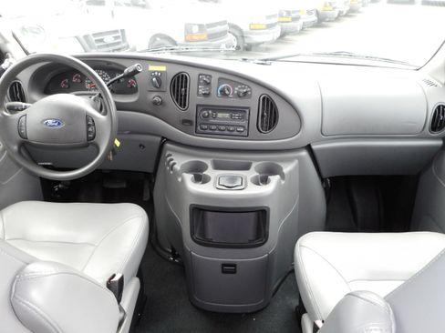 Used 2003 Ford E-250 and Econoline 250 4x4 Cargo Van Rear A/C Shelfs image 26