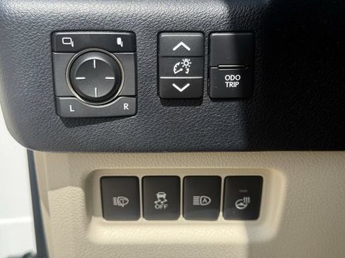 Used 2023 Lexus GX 460 Premium AWD/4WD image 24