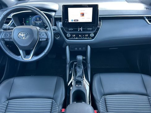 Used 2023 Toyota Corolla Cross AWD Hybrid w/ Convenience Package image 13