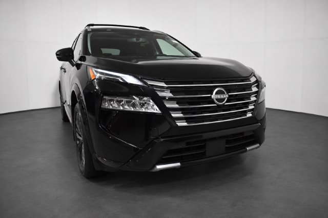 Certified 2026 Nissan Rogue Platinum w/ Platinum Premium Package AWD/4WD image 3