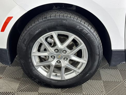Certified 2024 Chevrolet Equinox LT AWD/4WD image 10