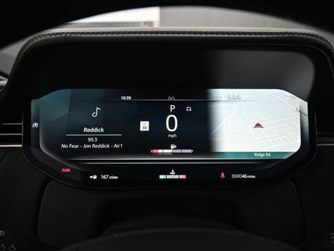 New 2025 Land Rover Range Rover SV image 18