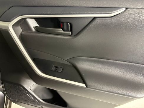 Used 2024 Toyota RAV4 LE FWD image 15