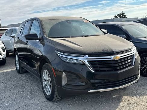Used 2024 Chevrolet Equinox LT AWD/4WD image 2