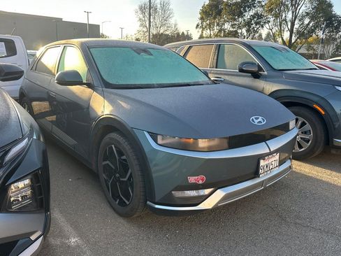 Certified 2024 Hyundai Ioniq 5 SEL image 2