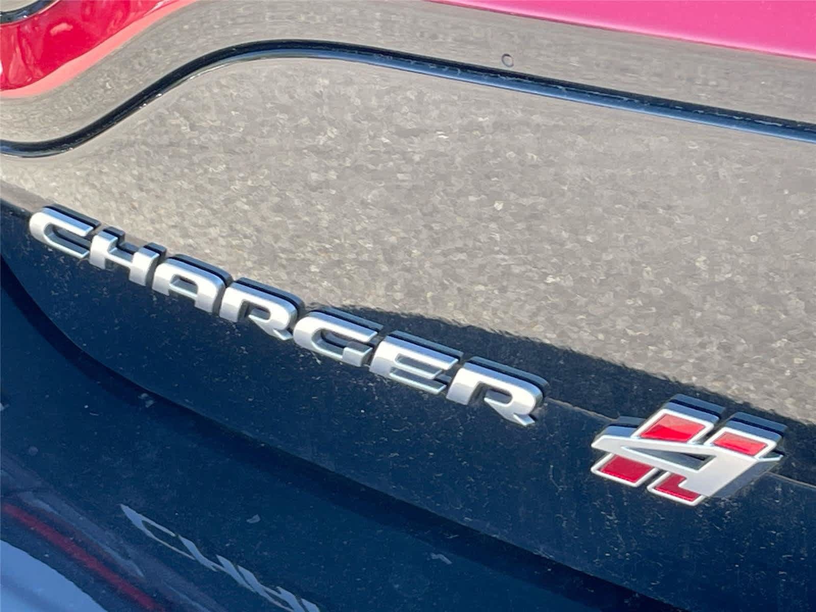 Used 2019 Dodge Charger SXT w/ Cold Weather Package AWD/4WD image 7