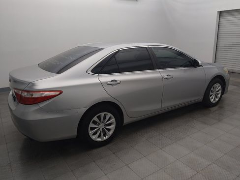 Used 2015 Toyota Camry LE FWD image 10