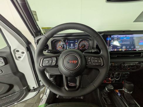 New 2026 Jeep Gladiator Mojave AWD/4WD image 18