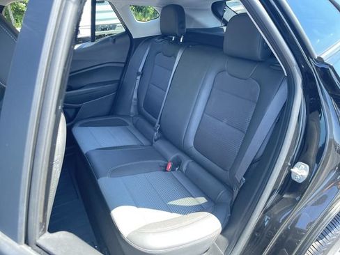 Used 2026 Chevrolet Trax LT w/ Driver Confidence Package FWD image 23