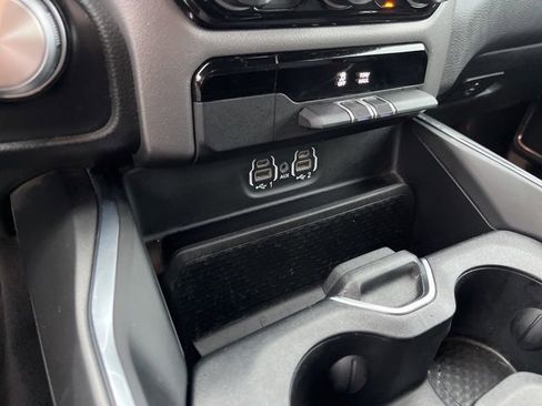 Used 2024 RAM 1500 Laramie image 28