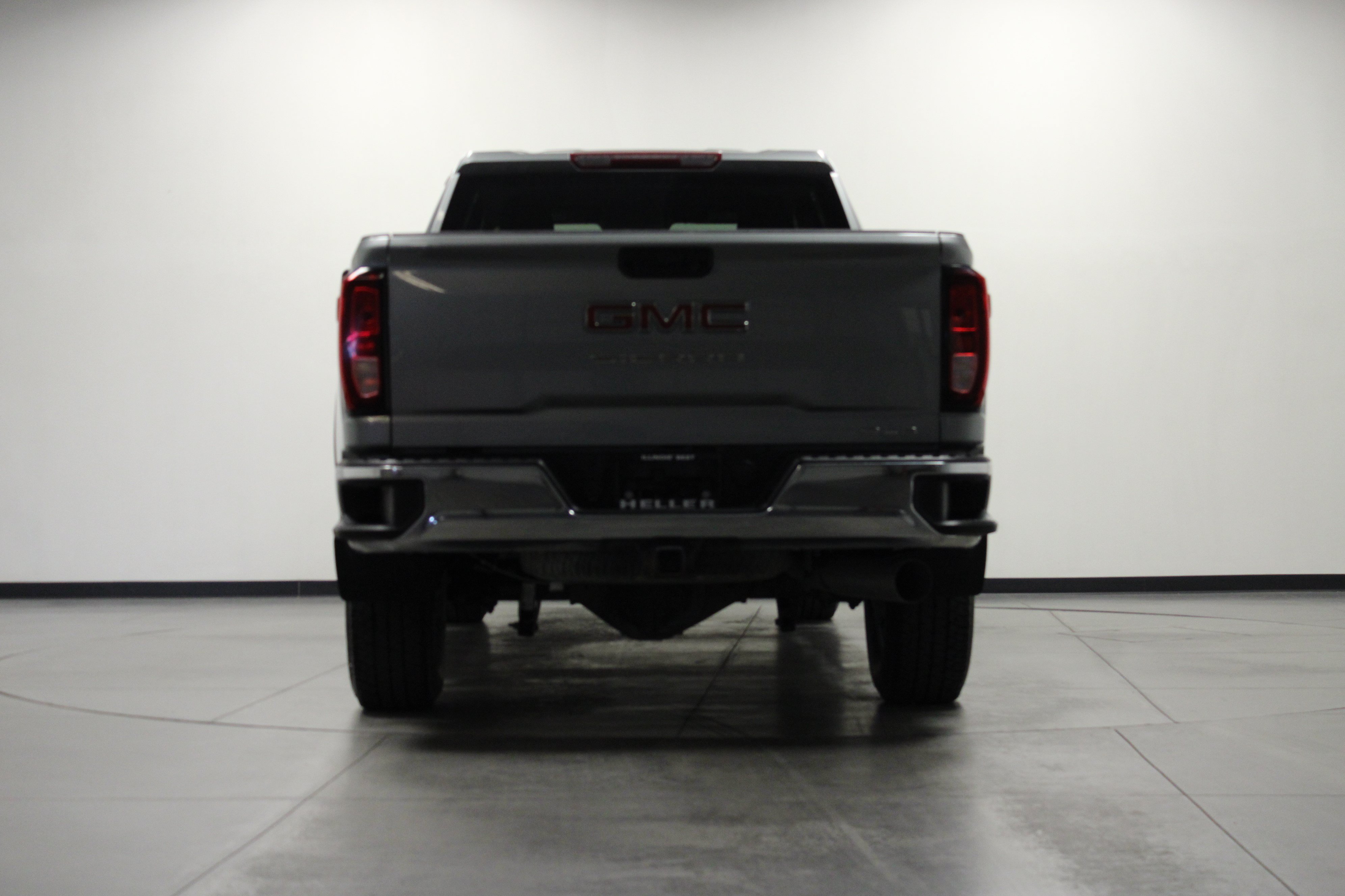 Used 2025 GMC Sierra 2500 SLE w/ SLE Convenience Package AWD/4WD image 5