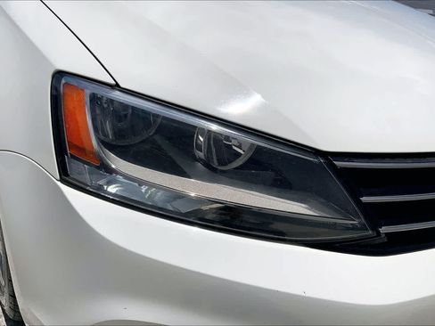 Used 2015 Volkswagen Jetta TDI S FWD image 29