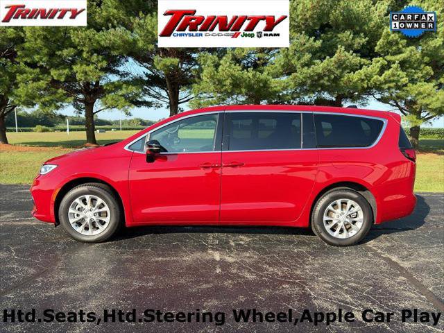 Certified 2025 Chrysler Pacifica Select AWD/4WD image 1