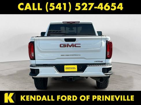 Used 2021 GMC Sierra 2500 AT4 w/ AT4 Premium Plus Package AWD/4WD image 6