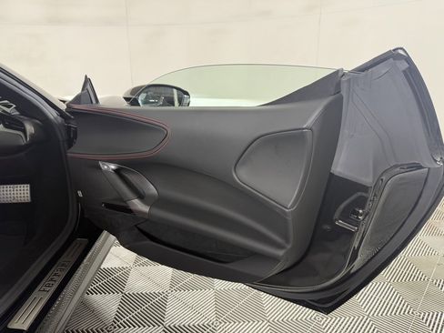 Certified 2021 Ferrari SF90 Stradale image 23