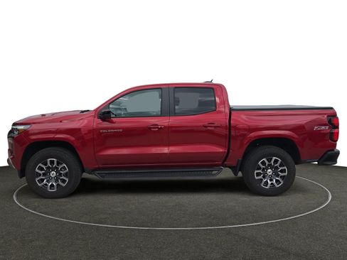 Used 2024 Chevrolet Colorado Z71 w/ Z71 Convenience Package 2 AWD/4WD image 2