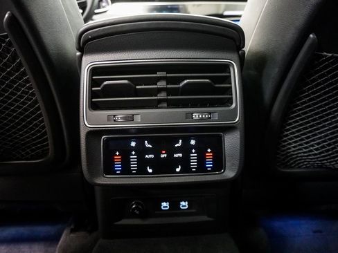Used 2021 Audi SQ8 Prestige w/ Prestige Package image 11