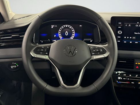 New 2026 Volkswagen Jetta SE image 11